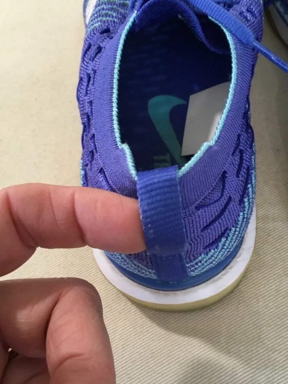 Nike Women's Air Zoom Fearless Flyknit Running Trainers